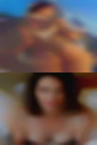 Doon sexy women nude by girls.
